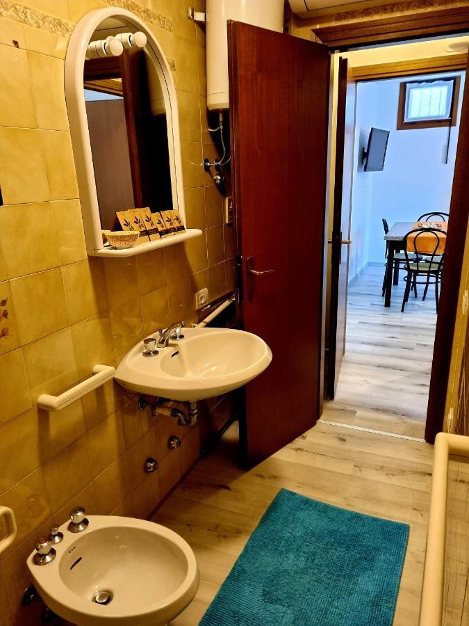 Apartament 1282 Torri Del Benaco Eksteriør billede