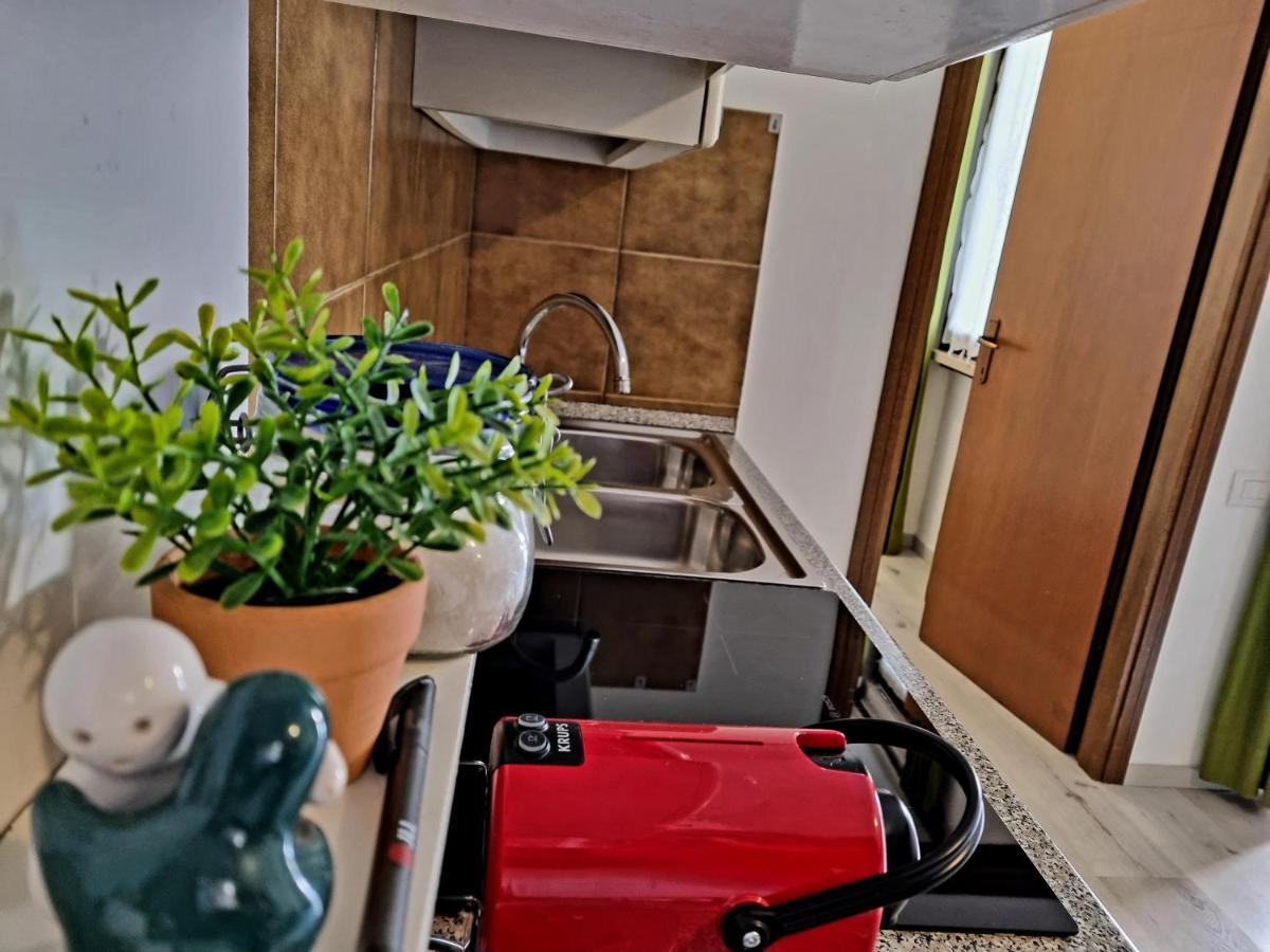 Apartament 1282 Torri Del Benaco Eksteriør billede